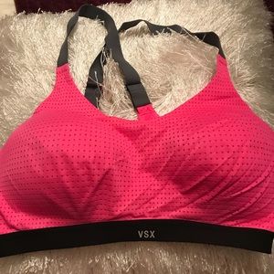 Victoria Secret sports bra 36d
